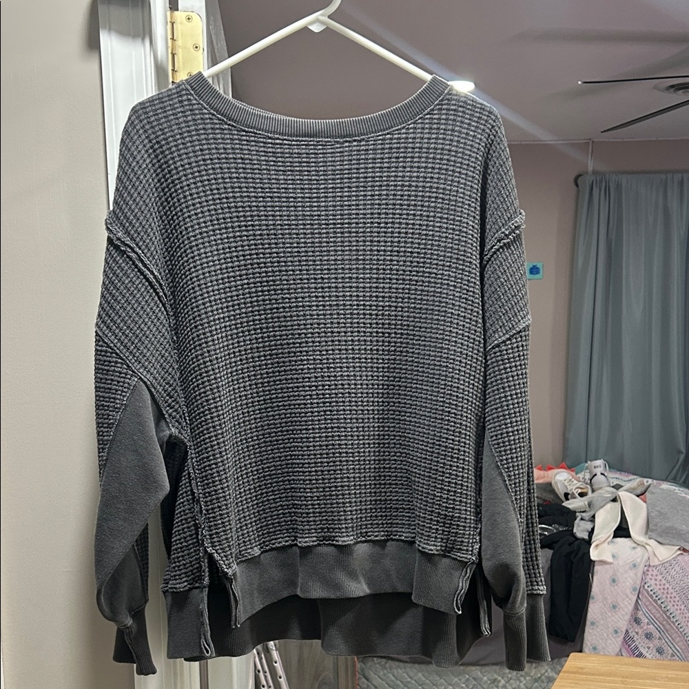 Aerie Gray Crew Neck Sweater